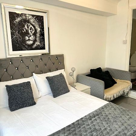 "Bright & Spacious" 3 Bedroom Flat By Kings Cross, St Pancras Station!!!!64 London Exterior foto