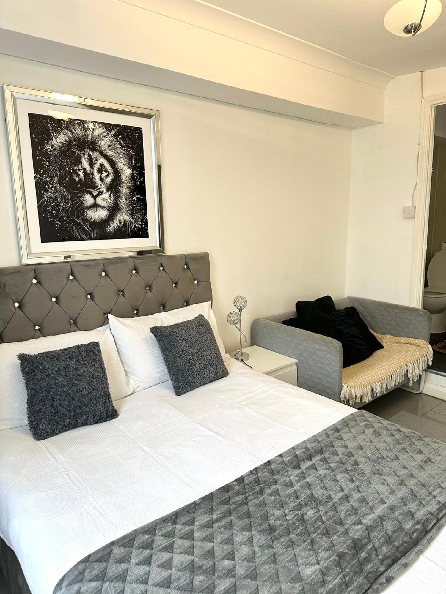 "Bright & Spacious" 3 Bedroom Flat By Kings Cross, St Pancras Station!!!!64 London Exterior foto