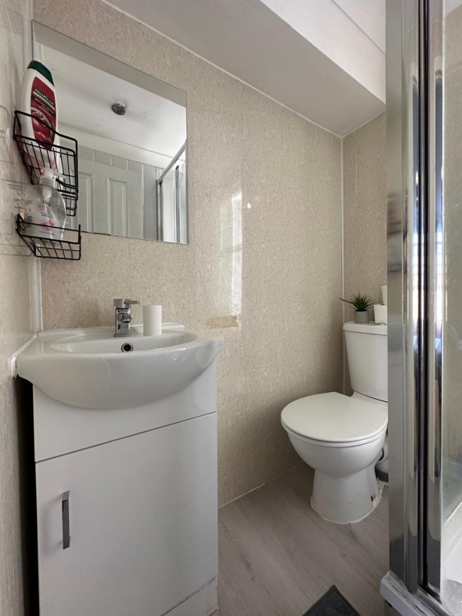 "Bright & Spacious" 3 Bedroom Flat By Kings Cross, St Pancras Station!!!!64 London Exterior foto