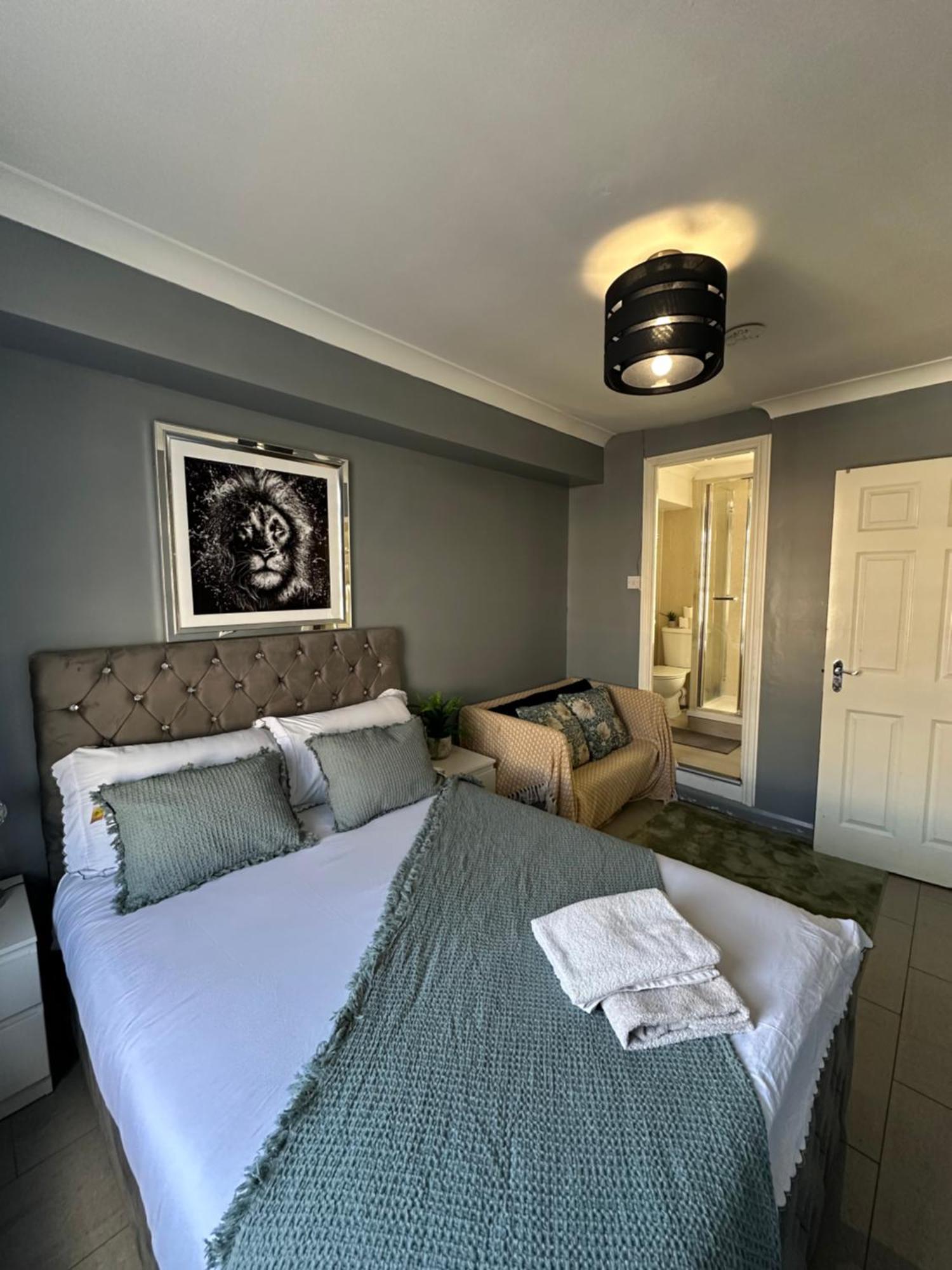 "Bright & Spacious" 3 Bedroom Flat By Kings Cross, St Pancras Station!!!!64 London Exterior foto