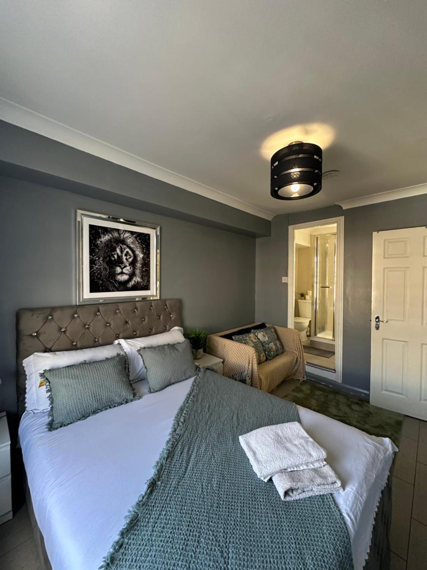 "Bright & Spacious" 3 Bedroom Flat By Kings Cross, St Pancras Station!!!!64 London Exterior foto